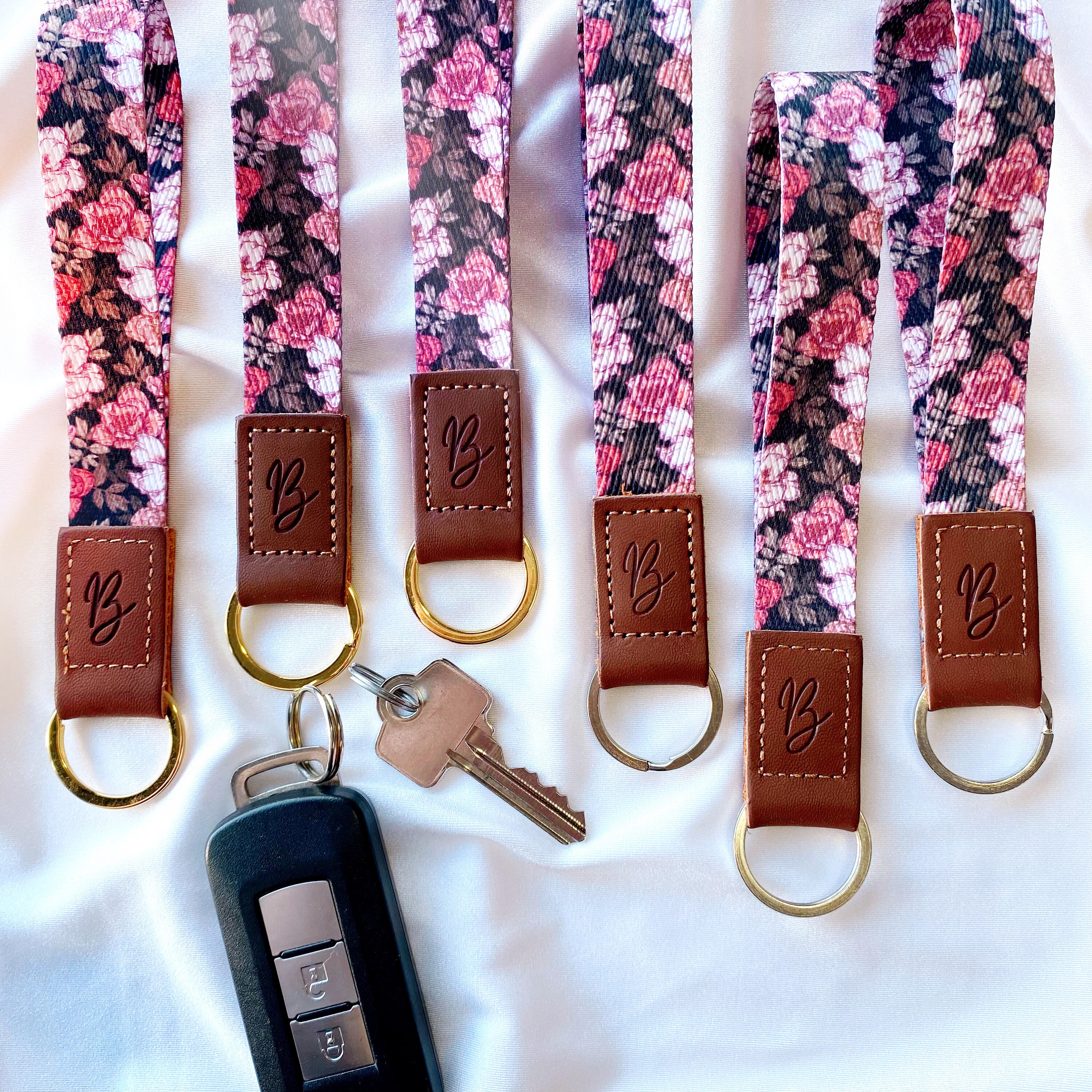 Fishent Braided Wristlet Keychain, Cute Wrist Lanyards for Keys, Upgraded  Stretchy Key Chain Holder for Women Men, Wrist Strap Keychain for Car Keys