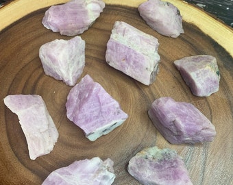 Natural Kunzite (Rough)