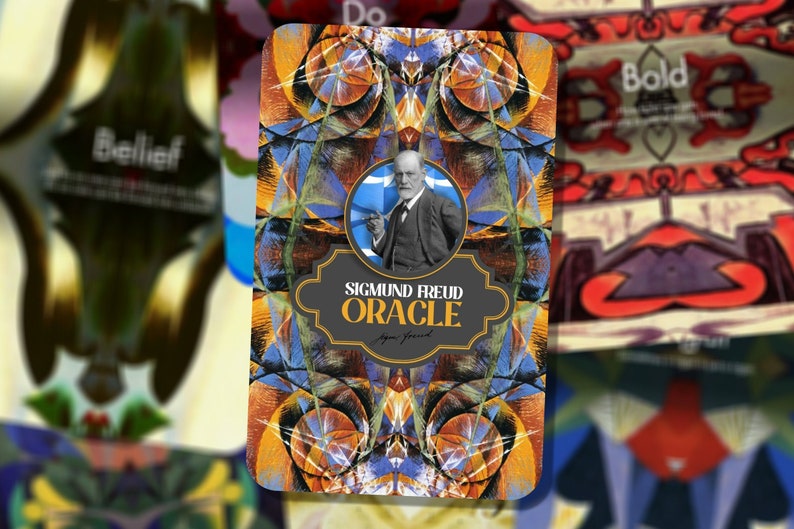 K&ouml;nnte beinhalten: Eine Karte aus dem Sigmund Freud Orakel-Deck, mit einem Portr&auml;t von Sigmund Freud vor einem bunten, abstrakten Hintergrund. Die Karte tr&auml;gt den Titel "Sigmund Freud Oracle" mit dem Text "Sigmund Freud" in gr&ouml;&szlig;erer Schrift und "Oracle" in kleinerer Schrift.