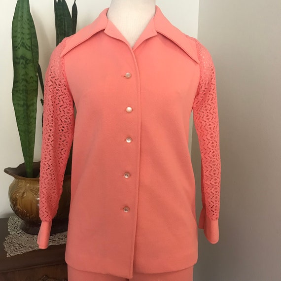 Vintage 1970’s Coral 2 piece Pantsuit with  lace … - image 4