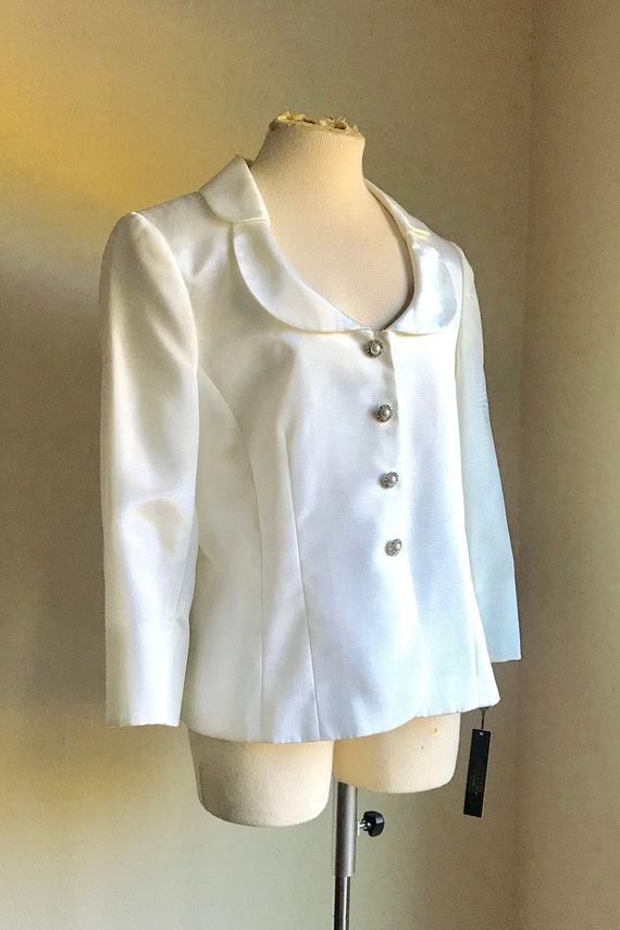 TAHARI Arthur S. Levine Luxe White Evening Jacket,