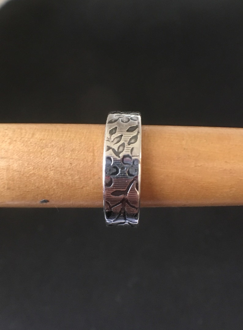 Patterned silver ring Thumb rings Sterling silver band ring Textured wedding band