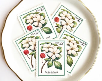 Unused postage vintage stamps for mailing letters US Self-Adhesive // Flowering Trees, Pacific Dogwood // 1998 // 32 cents // No. 3197