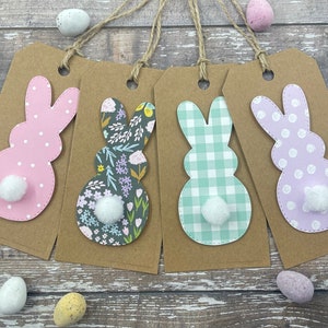 Easter Bunny Pom Pom Tail Tag - Rosa- Floreale - Pois viola - Etichette Happy Easter - Set di 4