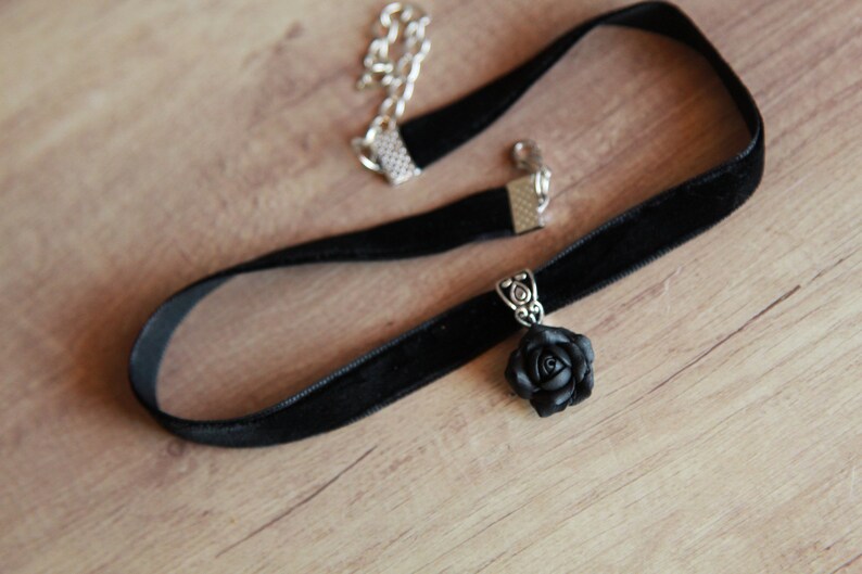 Black roses set jewelry Black jewelry Floral choker bail Black Etsy