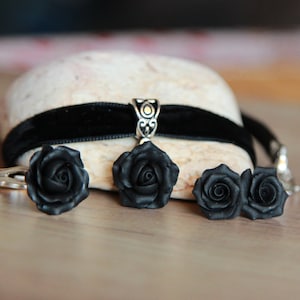 Black velvet choker with charm, Black  jewelry set, Black rose stud earrings, Flower ring adjustable, Polymer clay necklace, Collar choker