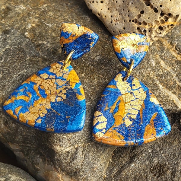 Boucles d'oreilles pendantes en pâte polymère Or bleu Triangle mokume gane