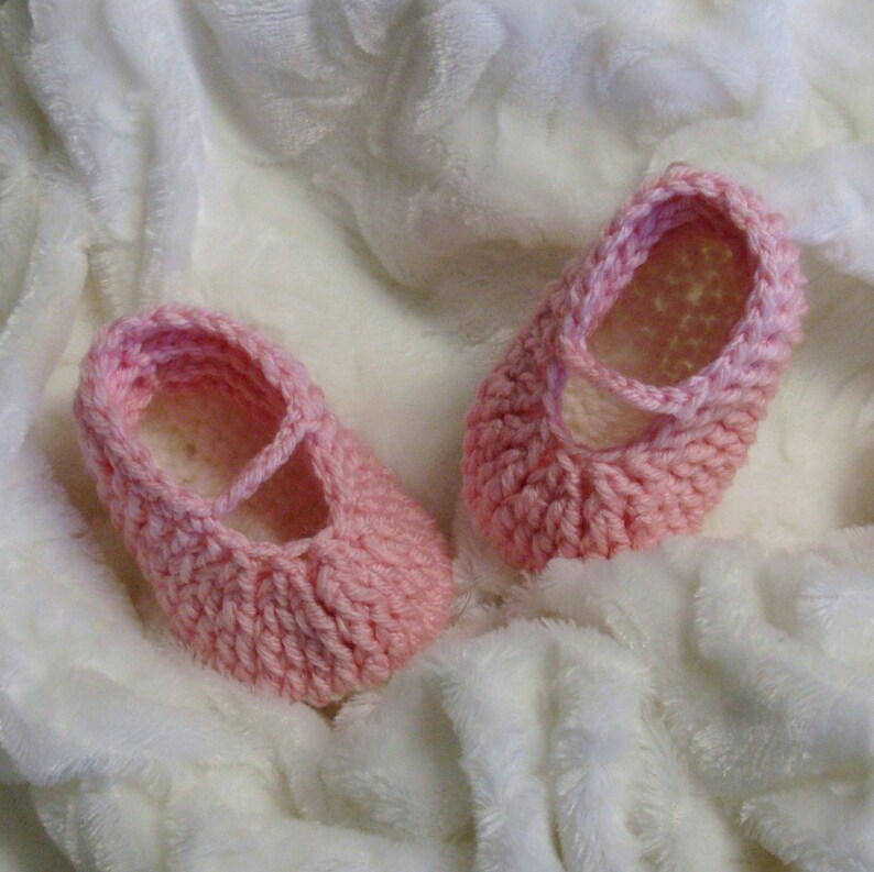 Patron Pdf 51 Ballerines A Cotes Au Crochet Pour Bebes 0 A 12 Etsy