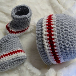 Crochet PATTERN Baby Sock Monkey Booties and Beanie Set, 0-12 months, Work Sock Booties and Hat Set, Easy Pattern, English French DUO 1 image 2