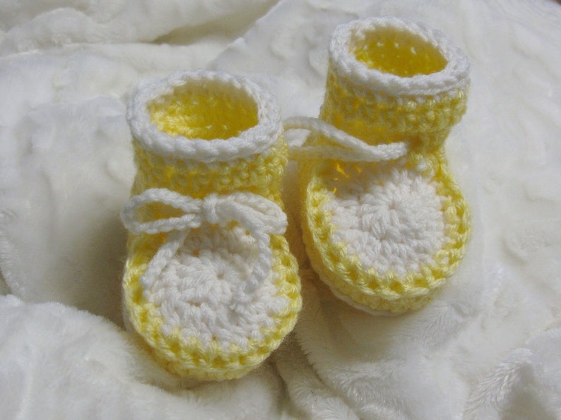 Patron CROCHET Chaussons deux couleurs pour bébés 0-6 mois, patron facile, explications français, anglais, PDF 65 image 4