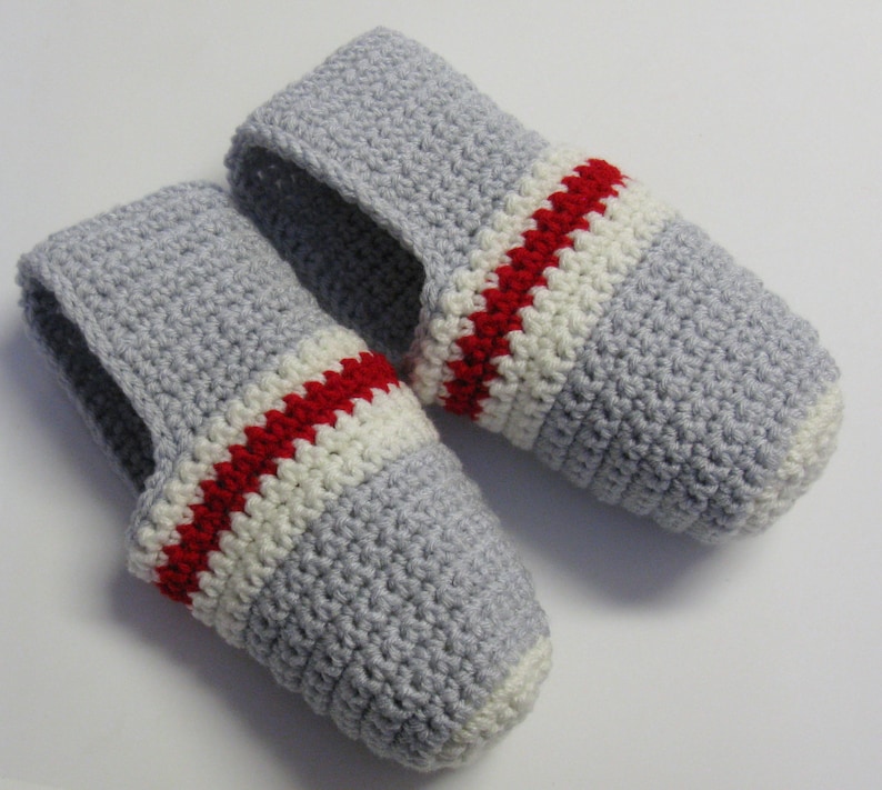 Crochet PATTERN Men's Sock Monkey Slippers, Work Sock Slippers, Easy Pattern, English French PDF 31 image 2