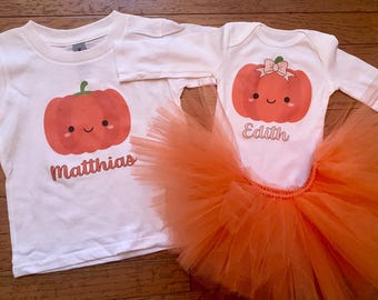 Personalized pumpkin baby shirt/matching pumpkin shirts/twin pumpkin outfits/halloween baby tutu/brother sister Halloween match/girl pumpkin