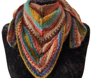 Knitted multicolor shawl Triangular little shawl  wrap warm neckwarmer shawlett Knit shawls