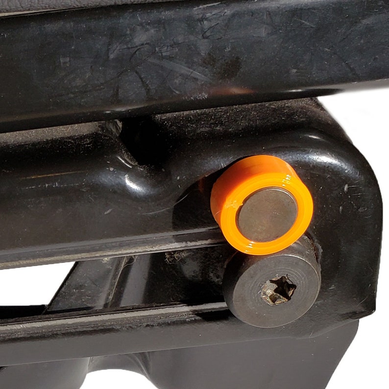 615 South Jeep Wrangler TJ LJ Front Seat Support Bushings Installed
