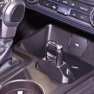 Ford Bronco Key Fob Holder – Center Console Mount (2021–2025, Automatic Only)
