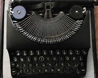 Antique Remington Typewriter