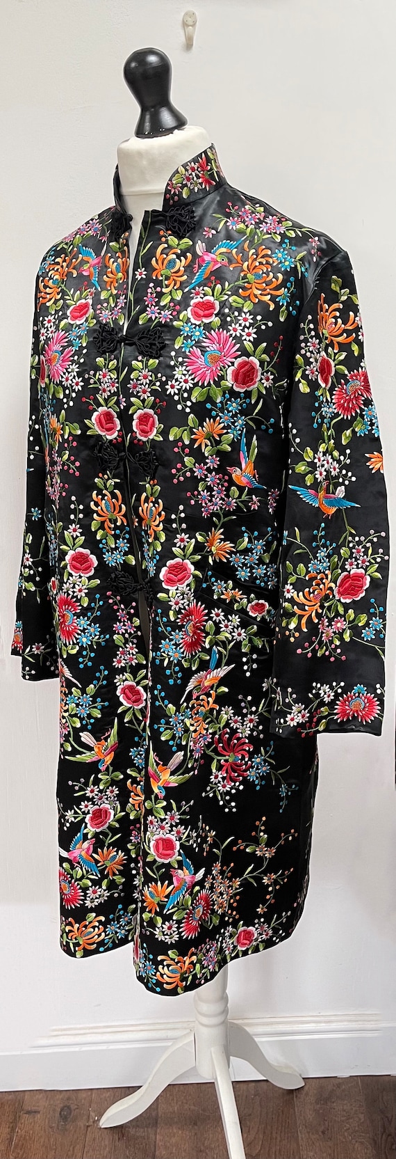 Vintage floral bird embroidered long black chinois