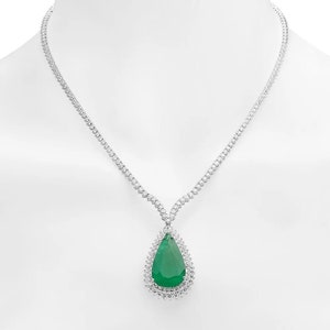 20.10Ct Natural Emerald and Diamond 18K Solid White Gold Necklace