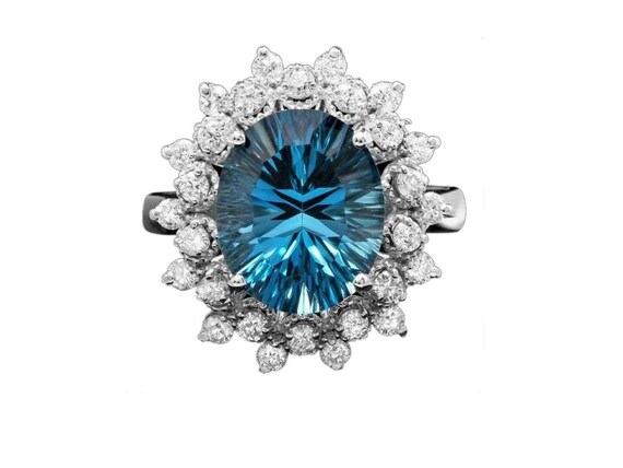 6.00 カラットの天然ブルー トパーズとダイヤモンド 14K 6.00 カラットの天然ブルー トパーズとダイヤモンド 14K
