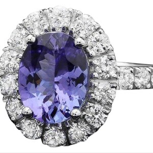 2.65 Carats Natural Tanzanite and Diamond 14k Solid White Gold Ring