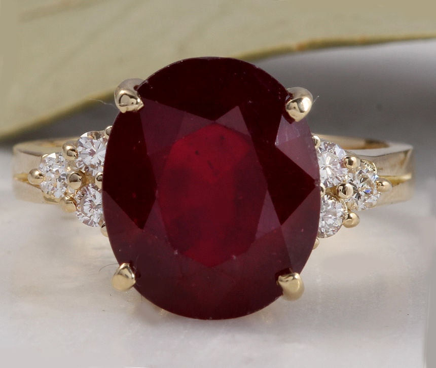 7.45 Carats Red Ruby and Diamond 14K Solid Yellow Gold Ring