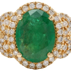 Anello in oro giallo massiccio 7.30 carati smeraldo naturale e diamanti 14 carati