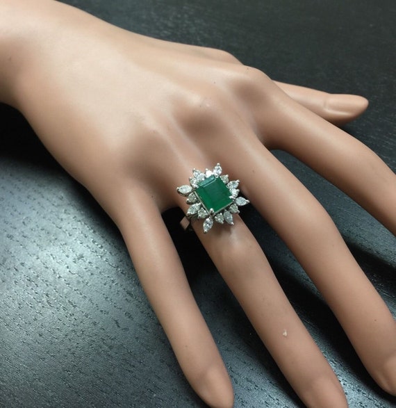 Bague Antoinette en or blanc, émeraude et diamants