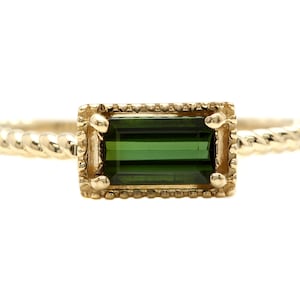 Exquisite Natural Green Tourmaline 14K Solid Yellow Gold Ring