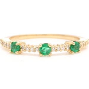 Superb Natural Emerald & Diamond 14K Solid Yellow Gold Ring