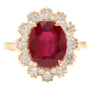 7.20 Carats Natural Red Ruby and Diamond 18k Solid Yellow Gold Ring