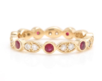 Natural Untreated Ruby and Diamond 14k Solid Yellow Gold Ring