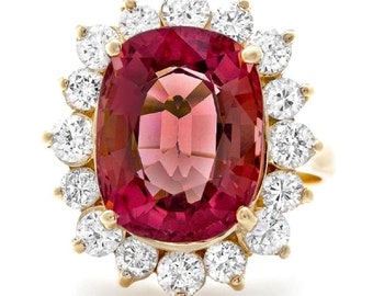 8.85 Carats Natural Tourmaline and Diamond 14k Solid Yellow Gold Ring