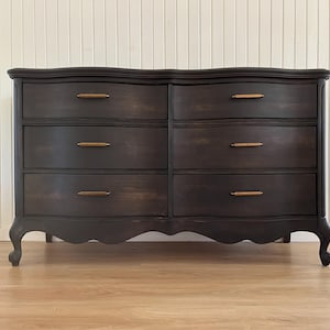 Used 6 Drawer Dresser
