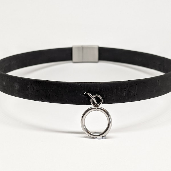 Minimalist Silver Steel O Ring Vegan Cork Halloween Alternative Choker: Magnetic Locking Clasp