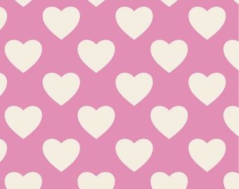 817 Pink Hearts 100/% Cotton Fabric Price per 1//2 metre