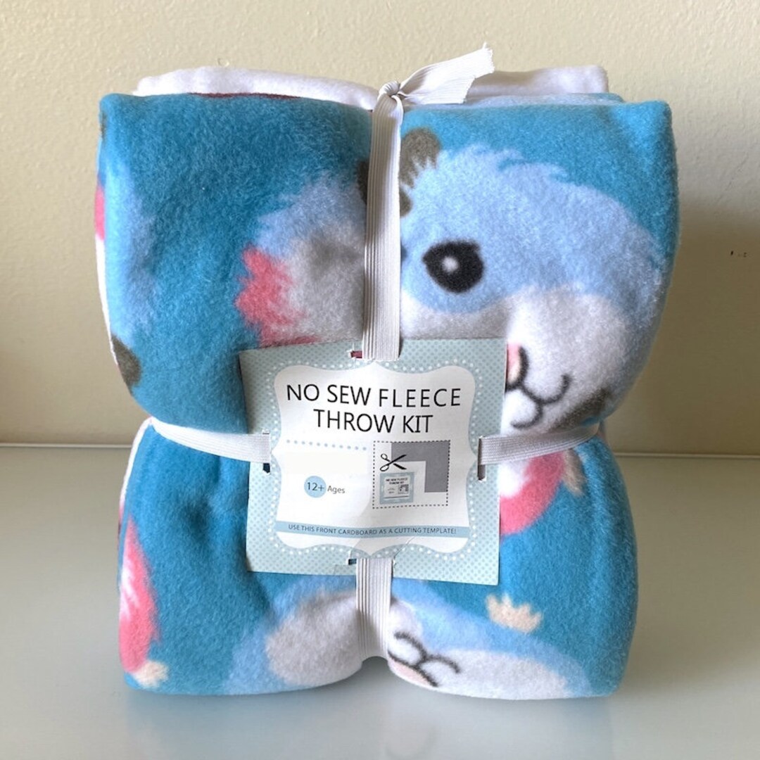 Guinea Pigs Blue Premium Antipill Fleece Fabric No Sew Throw Kit 50x60