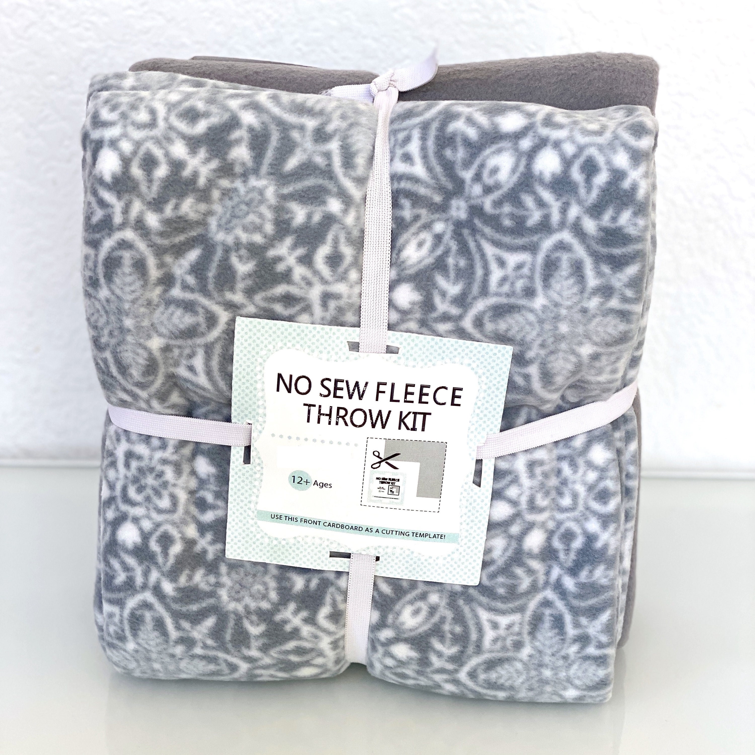 Floral Pattern Gray Anti-pill Fleece Fabric No Sew Throw Kit 72x60 