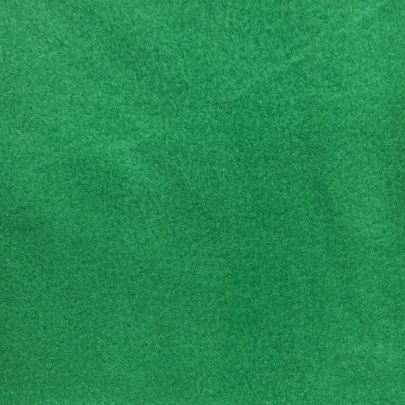 Solid Anti-Pill Polar Fleece; No-Sew Tie Blanket Fabric (Kelly Green)