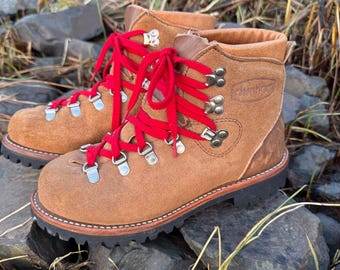 Vintage Dunham classic suede & leather hiking boot | NEW!—Never been worn