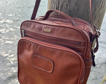 Super sweet ACE vintage vegan leather shoulder bag