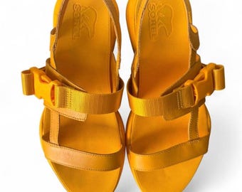 Sorel Kinetic Impact Sling Sandals | Women's US 8.5 | Electric Mango