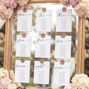 モダンな結婚式席次表テンプレート、ミニマルなスクリプトスタイルのテーブル割り当てカード、編集可能なCanva（デジタルダウンロード）