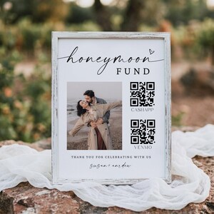 Modèle de panneau QR Code minimaliste du fonds lune de miel avec photo (téléchargement numérique)