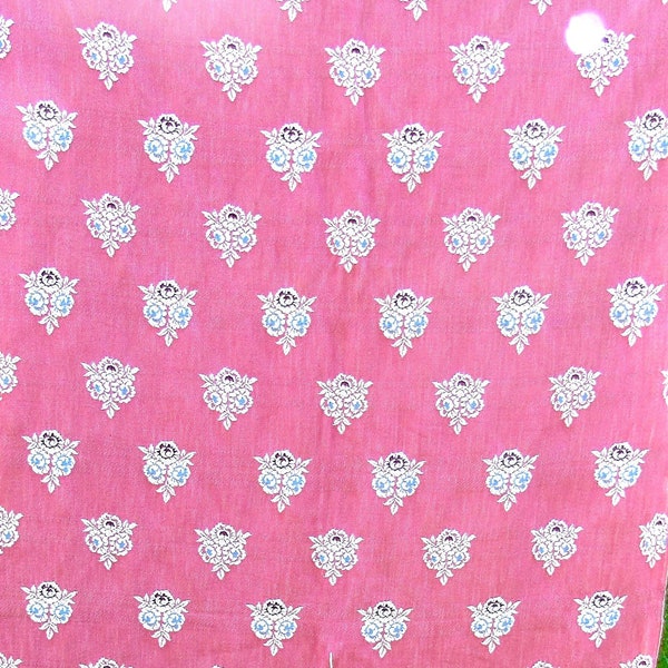 Vintage Retro 1950s Pink Blue White Thick Cotton Floral Patterned Bedspread Throw 68" wide x 92" long (192 x 234cm) Single Twin Bed