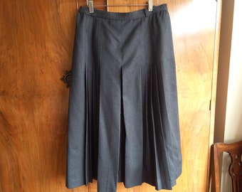 Vintage Brendella Smart Wool Blend Grey Pleated Button Front Midi Skirt Waist 32" Preppy Geek Chic Workwear