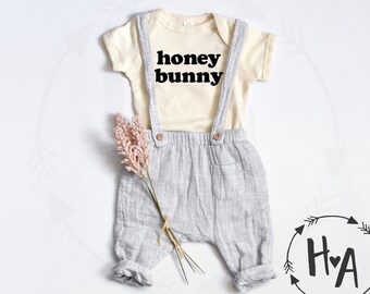 baby clothes with bunnies on them