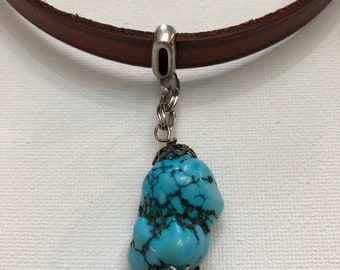 Genuine Turquoise and Regaliz Leather Choker Necklace with Magnetic Clasp