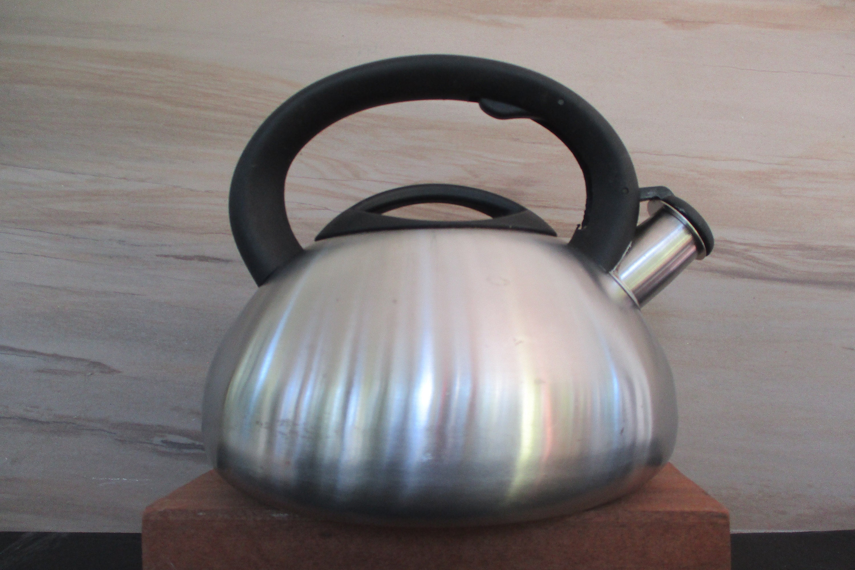 Farberware Tea Pot 2 Qt Swoop Handle Vintage Stainless Steel 762 Kettle MCM  Teapot 