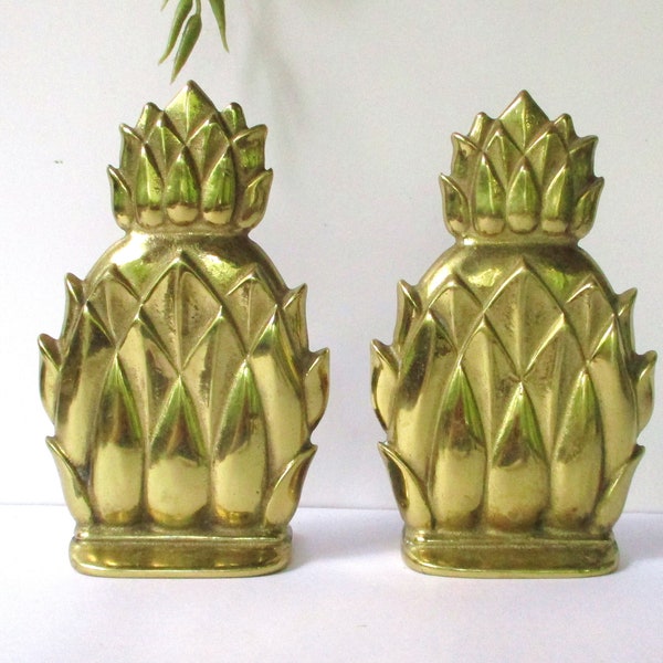 Pair of Vintage Brass Pineapple Bookends, NEWPORT Virginia Metalcraftes Bookends,Office Library Decor,