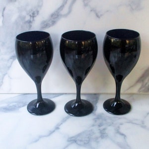 Vintage black amethyst glass goblets,set of 3 Wine goblets with blue tone inside,10 oz Made in USA by Libbey